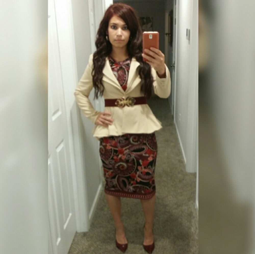 Dress - Picture 3 of 5